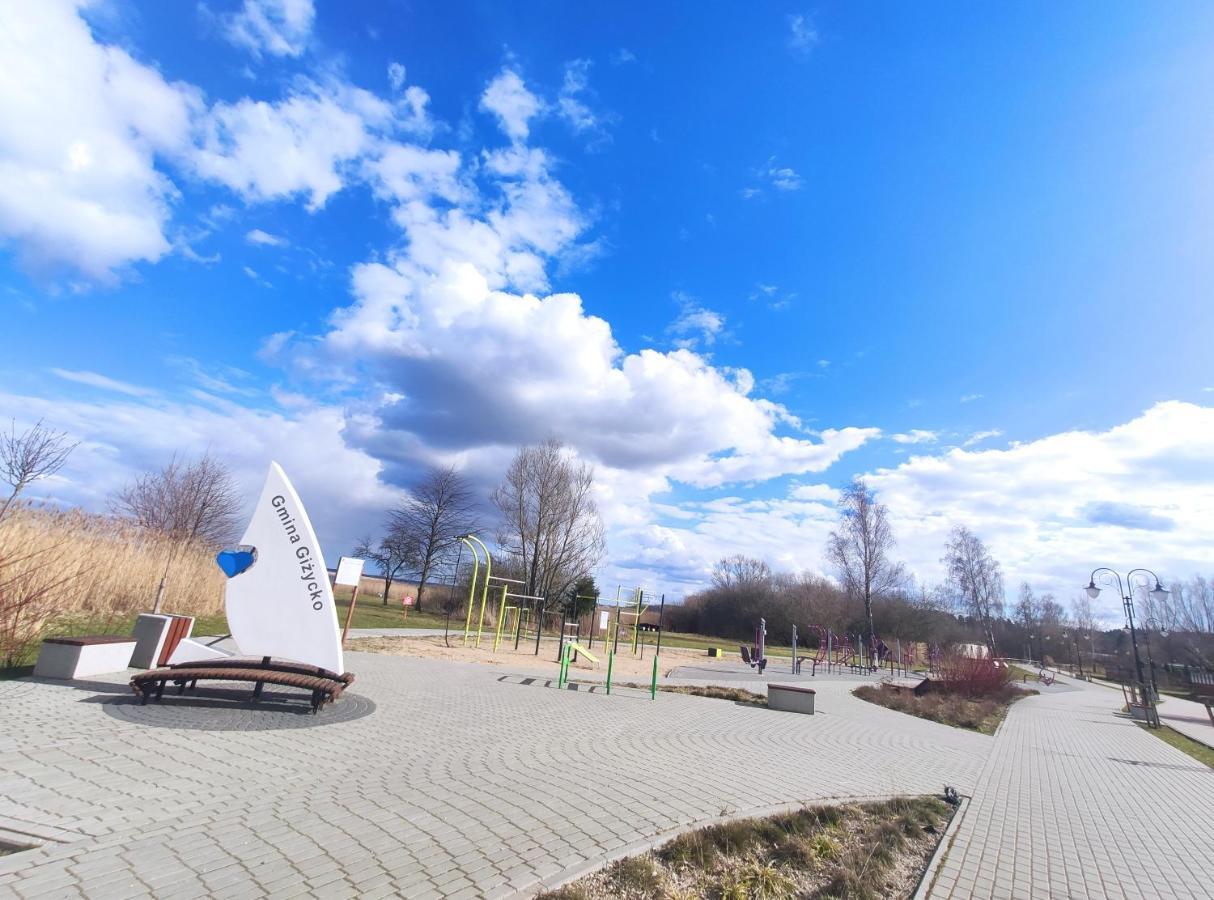 Apartament Zeglarski วิลคาซี ภายนอก รูปภาพ